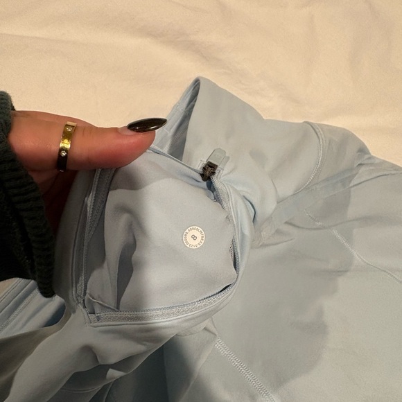 Lululemon: Speed Up High-Rise Short 2.5” - Picture 4 of 4